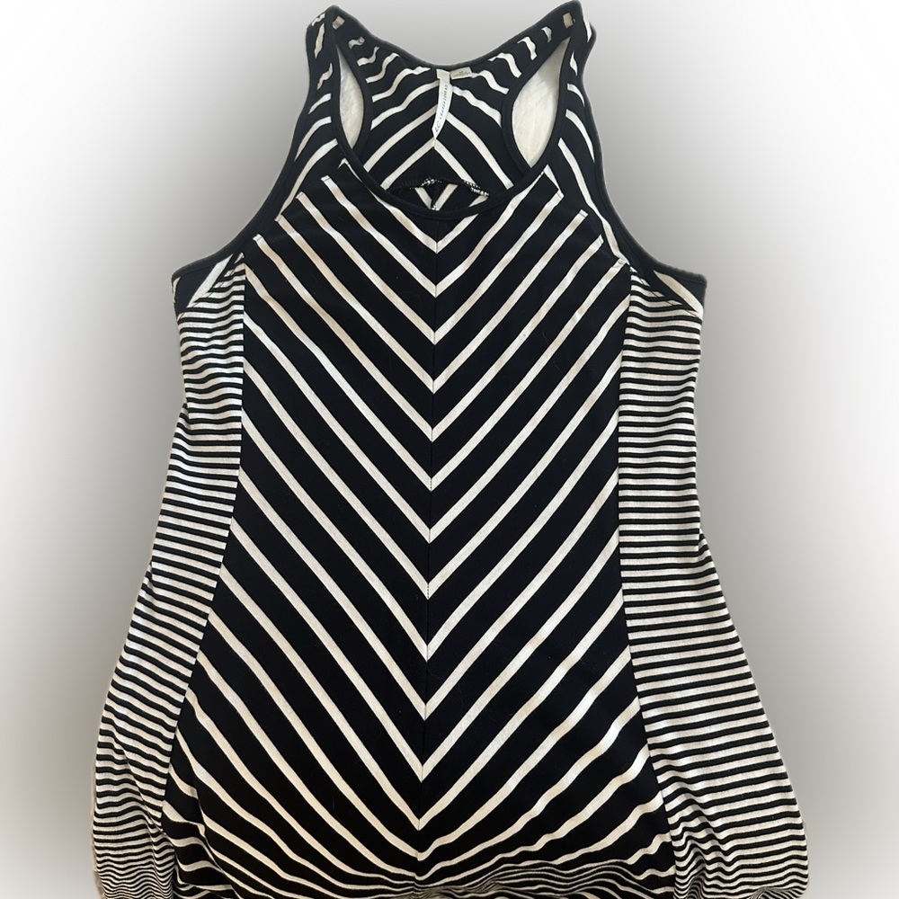 LC Lauren Conrad Black and White Maxi Dress